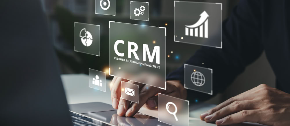 CRM, сайт, SMS і месенджери окремо: як бізнес втрачає заявки через розірвані системи?